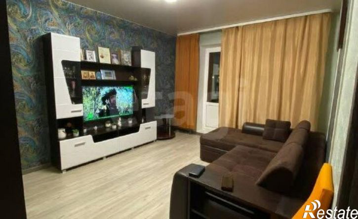 3-комн квартира проспект Космонавтов, 15,  д. 15