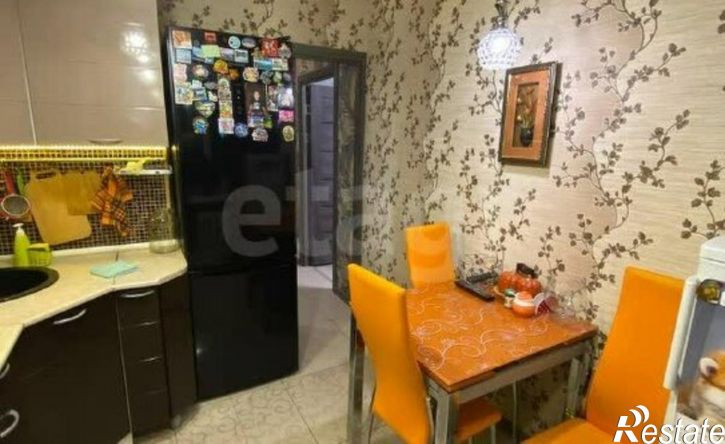 3-комн квартира проспект Космонавтов, 15,  д. 15