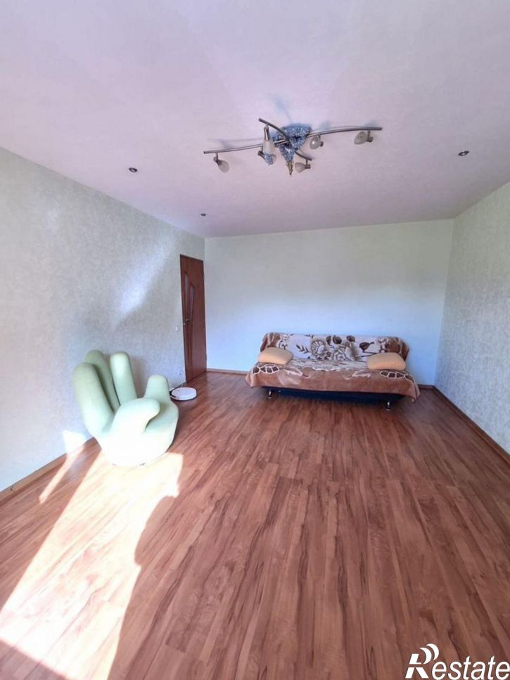 3-комн квартира Интернациональная улица, 15,  д. 15