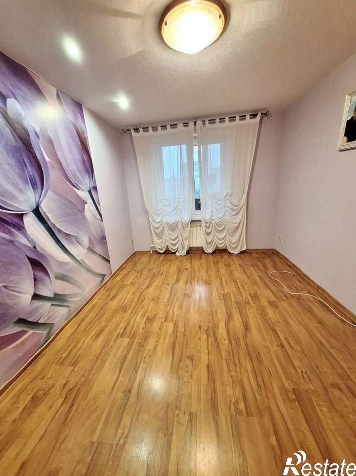 3-комн квартира Интернациональная улица, 15,  д. 15