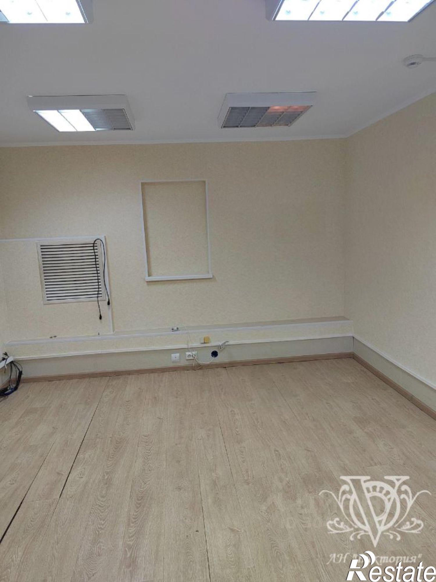 Купить помещение свободного назначения за 2 000 050 рублей на улица Оплеснина, 20