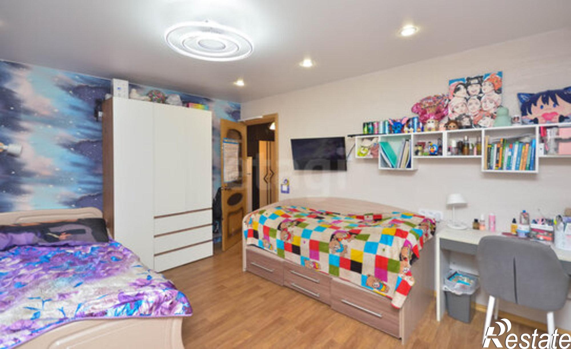 Купить квартиру за 4 100 000 рублей на Пионергорский проезд, 9