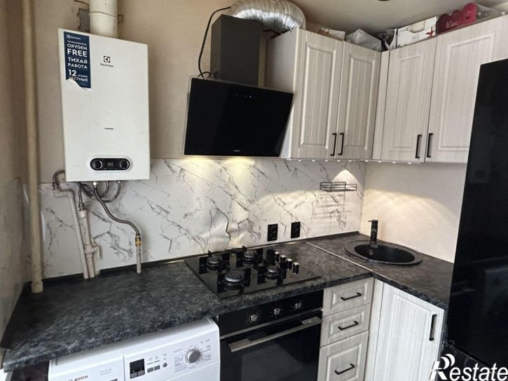 2-комн квартира проспект Космонавтов, 32,  д. 32