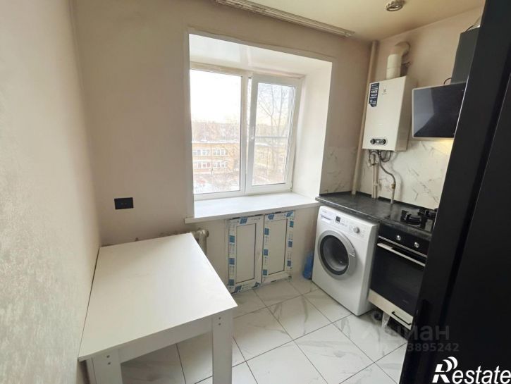 2-комн квартира проспект Космонавтов, 32,  д. 32