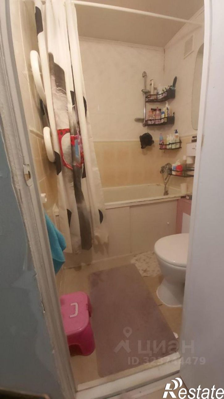 2-комн квартира проспект Космонавтов, 22,  д. 22