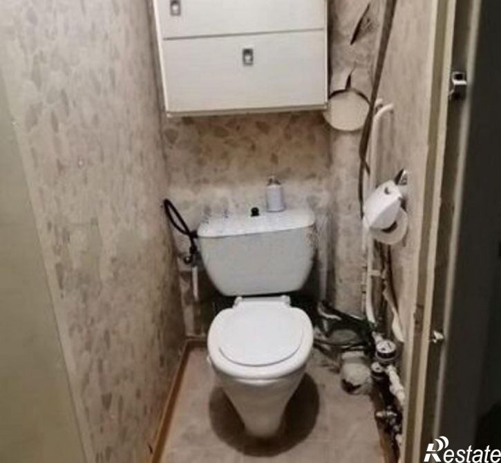 3-комн квартира ул Сенюкова, 18,  д. 18