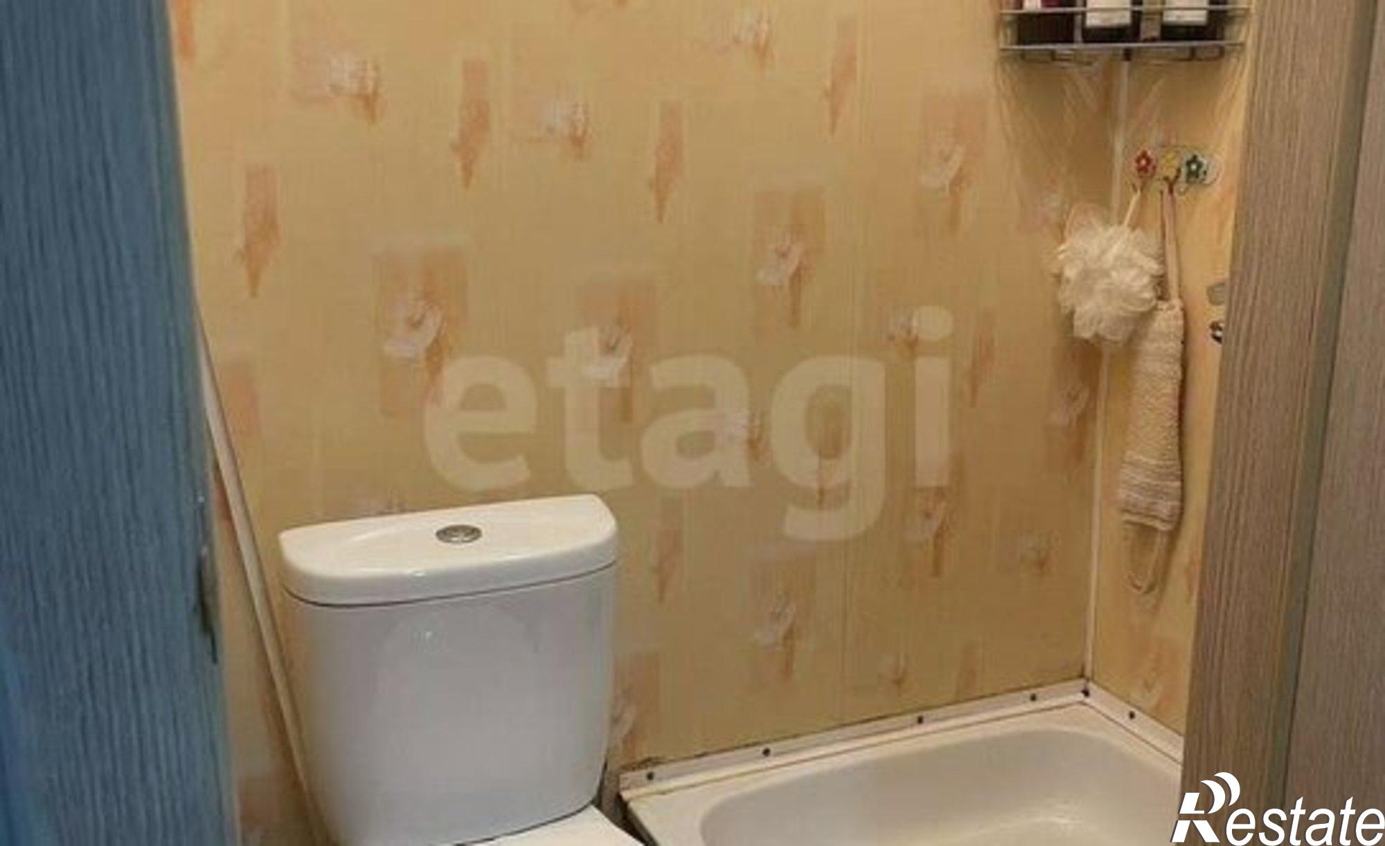 Купить квартиру за 2 200 000 рублей на проезд Строителей, 8