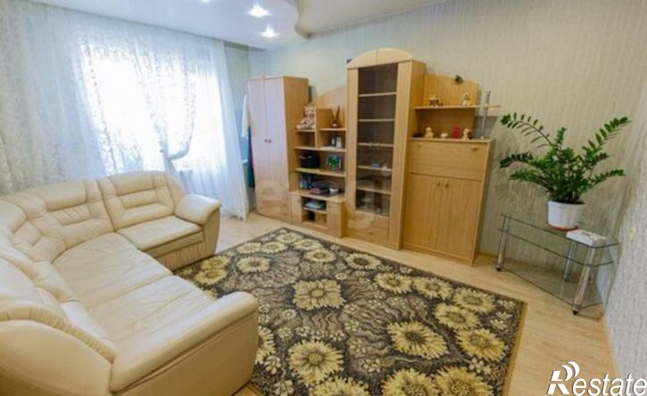 3-комн квартира улица Куратова, 20,  д. 20