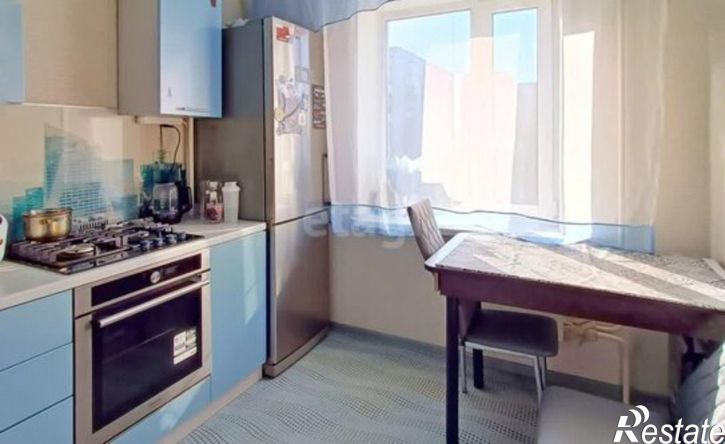 3-комн квартира улица Сенюкова, 18,  д. 18