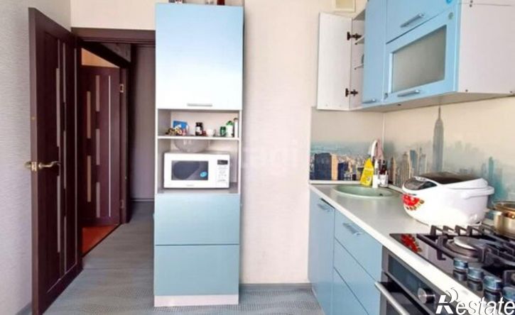 3-комн квартира улица Сенюкова, 18,  д. 18