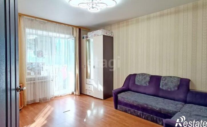 3-комн квартира улица Сенюкова, 18,  д. 18