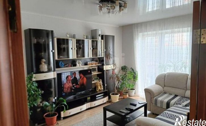 3-комн квартира улица Куратова, 5,  д. 5