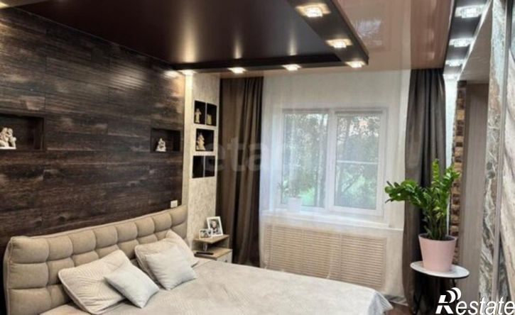 4-комн квартира улица Куратова, 10,  д. 10