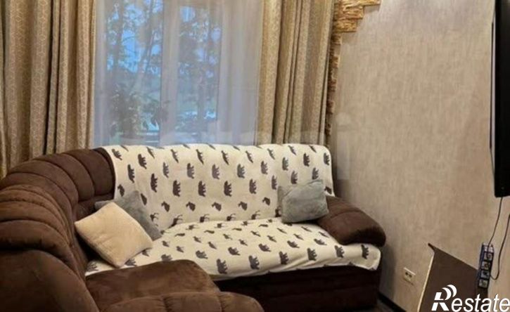 4-комн квартира улица Куратова, 10,  д. 10