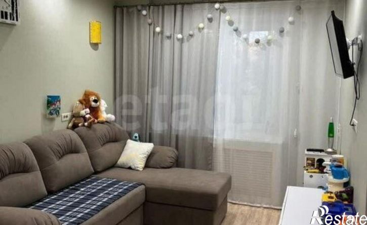 4-комн квартира улица Куратова, 10,  д. 10