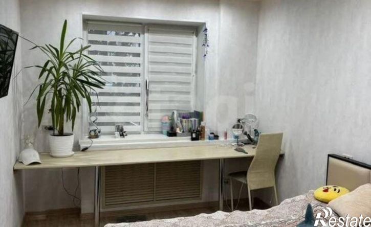 4-комн квартира улица Куратова, 10,  д. 10