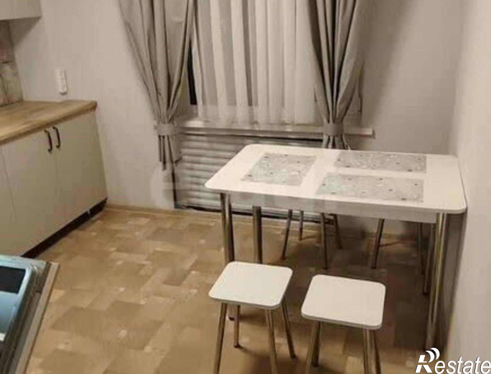 Купить квартиру за 4 280 000 рублей на Интернациональная улица, 19