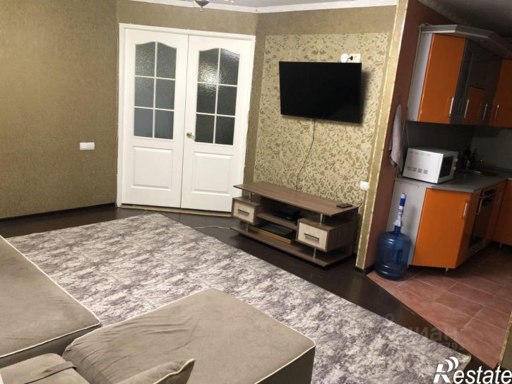 3-комн квартира улица Бушуева, 8,  д. 8
