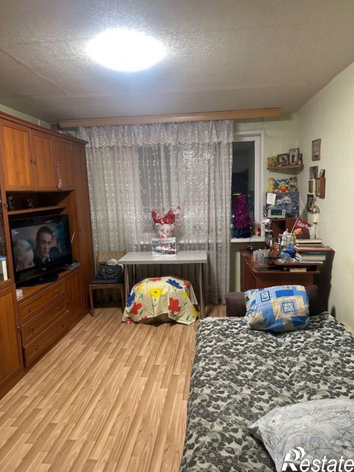 2-комн квартира улица Сенюкова, 20,  д. 20