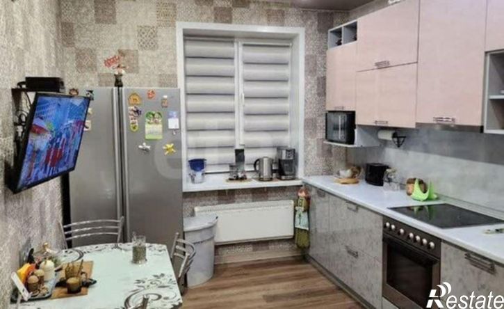 3-комн квартира пр-кт А.И.Зерюнова, 18,  д. 18