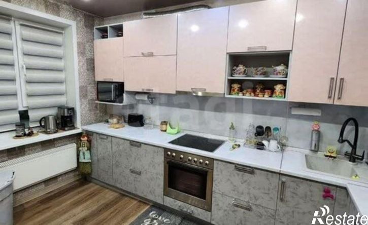 3-комн квартира пр-кт А.И.Зерюнова, 18,  д. 18