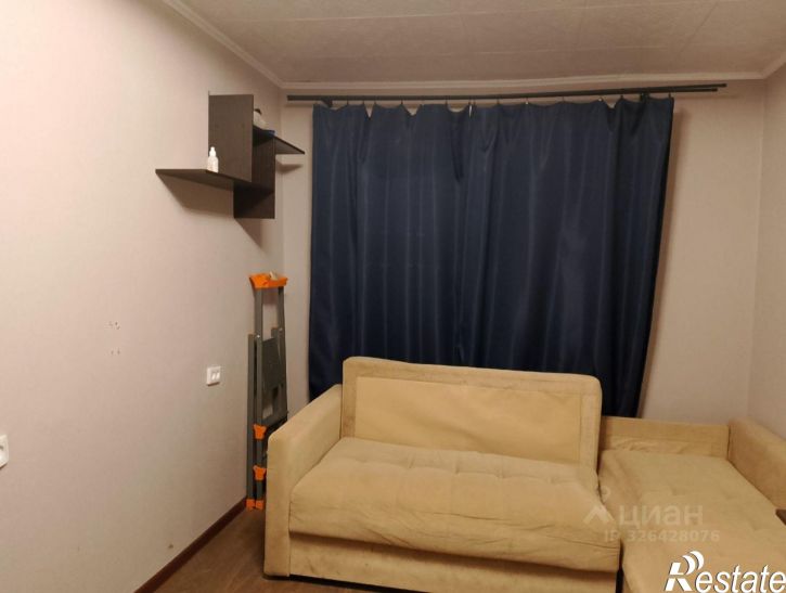 Комната наб Нефтяников, 12,  д. 12