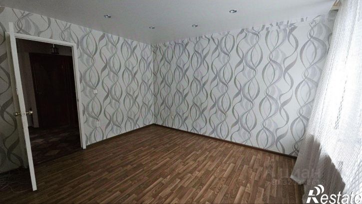 4-комн квартира проспект Космонавтов, 25,  д. 25