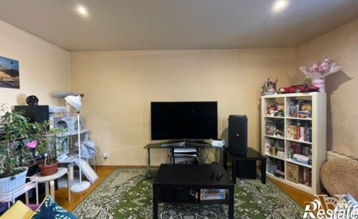 3-комн квартира наб Нефтяников, 8,  д. 8