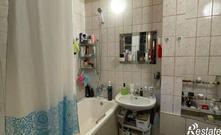 3-комн квартира наб Нефтяников, 8,  д. 8