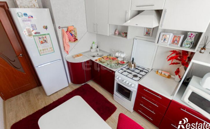 3-комн квартира улица Куратова, 20,  д. 20