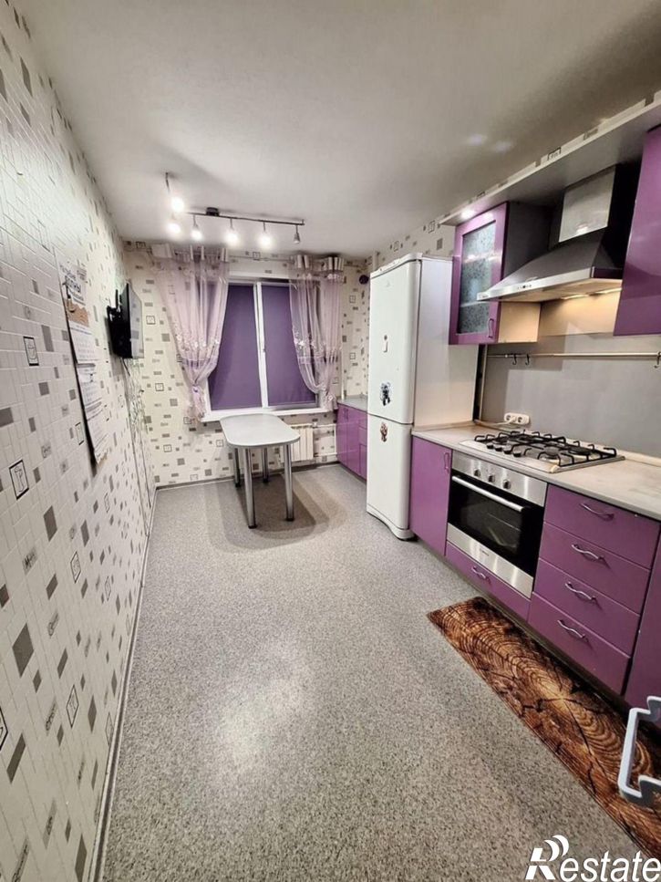 3-комн квартира ул Интернациональная, 15,  д. 15