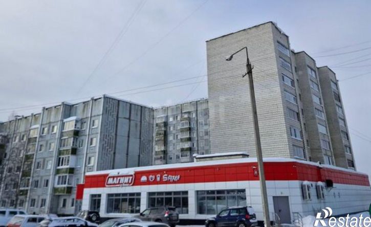 3-комн квартира улица Куратова, 15,  д. 15