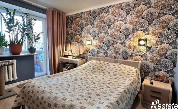 3-комн квартира проспект Космонавтов, 23,  д. 23