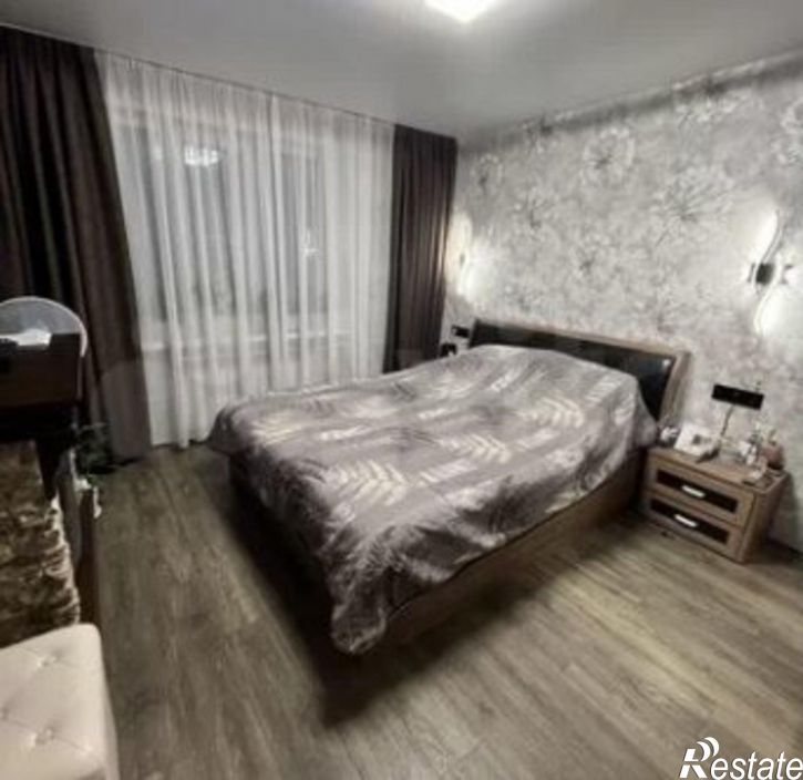 4-комн квартира Интернациональная улица, 27,  д. 27