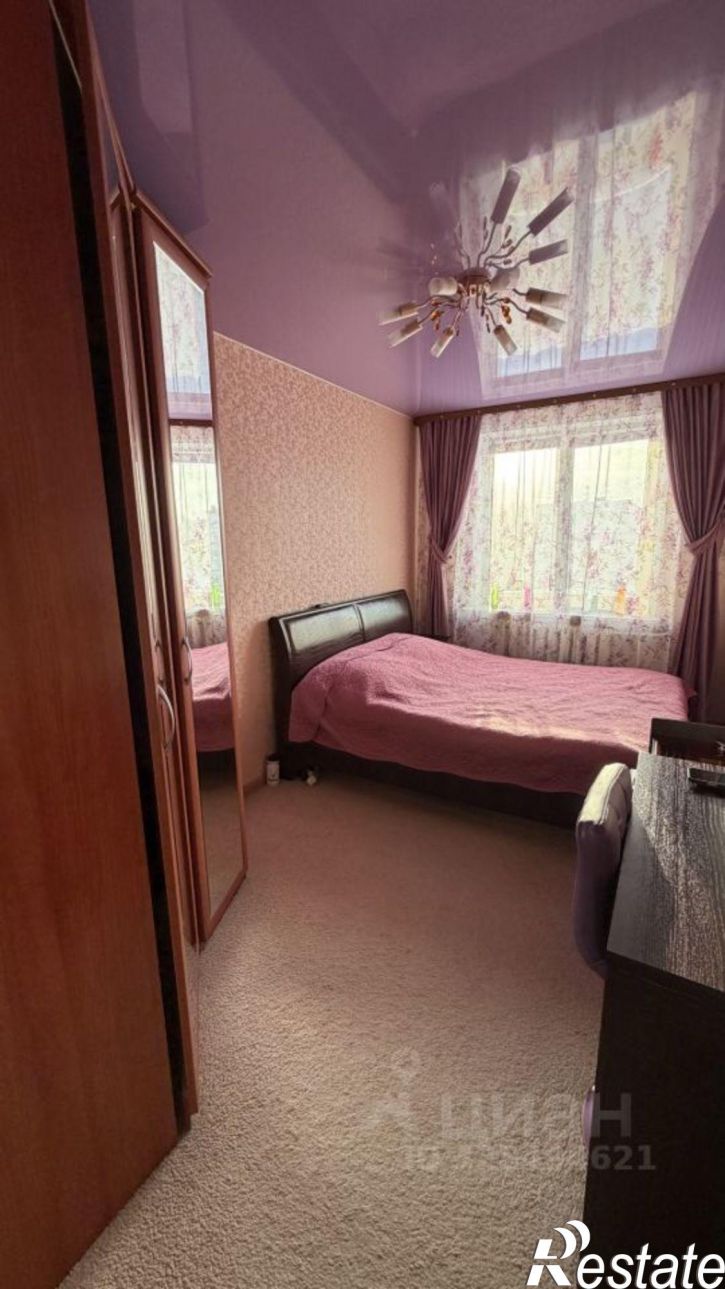 3-комн квартира улица Сенюкова, 57,  д. 57