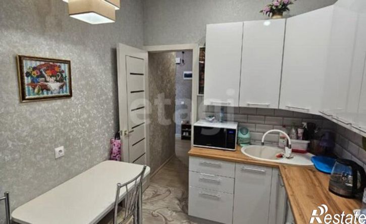 3-комн квартира Интернациональная улица, 60,  д. 60