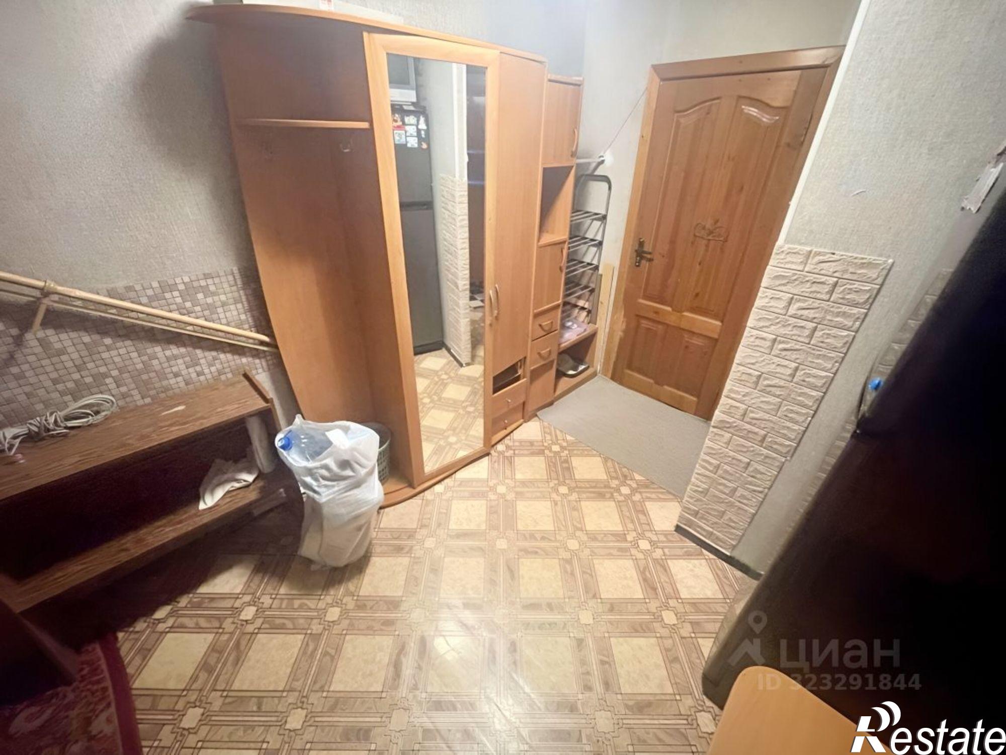 Сдать комнату за 10 000 рублей на улица Сенюкова, 49
