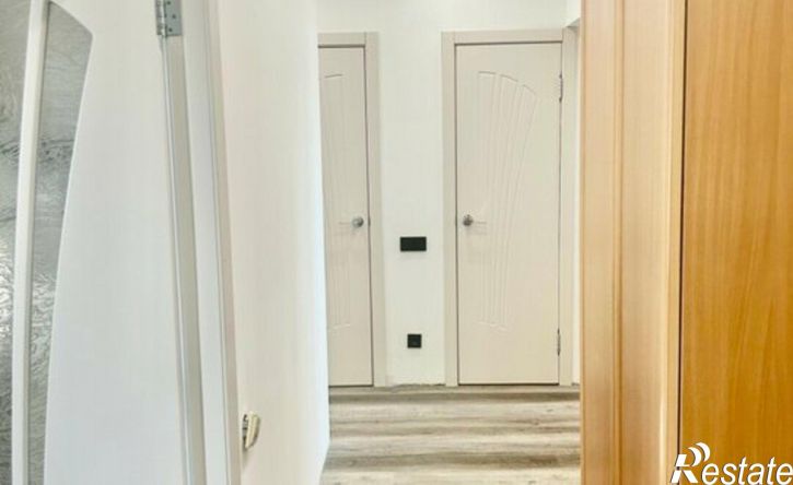 4-комн квартира проспект Космонавтов, 50,  д. 50