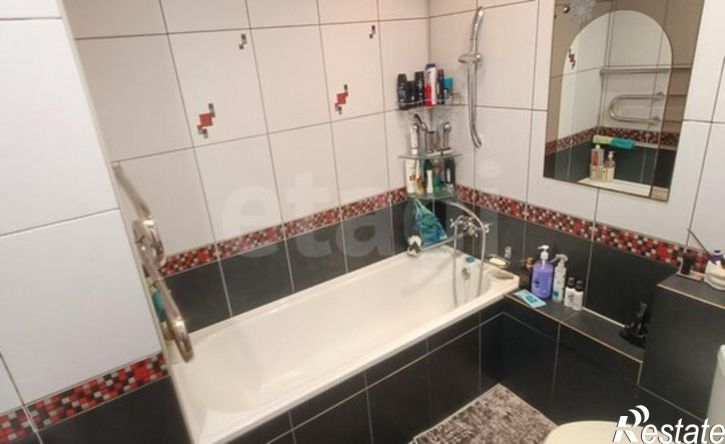 2-комн квартира пр-кт Космонавтов, 8/32,  д. 8/32