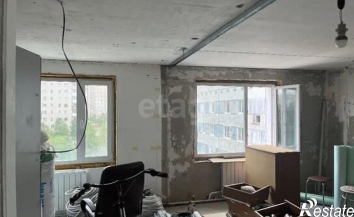 4-комн квартира пр-д Строителей, 26,  д. 26