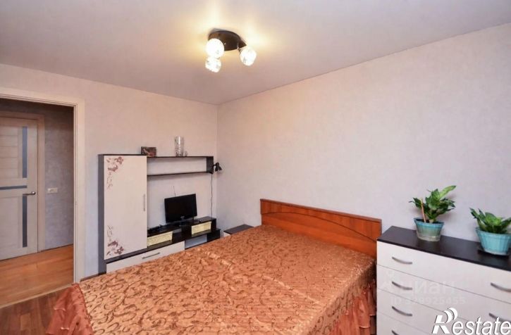 2-комн квартира проспект Космонавтов, 38,  д. 38