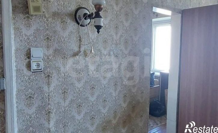 2-комн квартира ул Сенюкова, 49,  д. 49