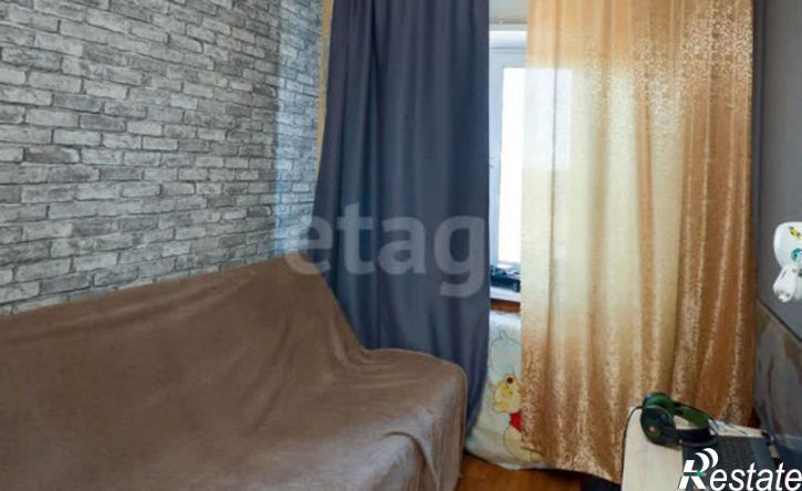 3-комн квартира ул Куратова, 8,  д. 8