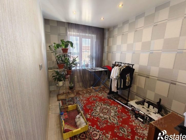 3-комн квартира улица Куратова, 20,  д. 20