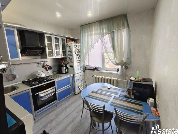3-комн квартира улица Куратова, 20,  д. 20