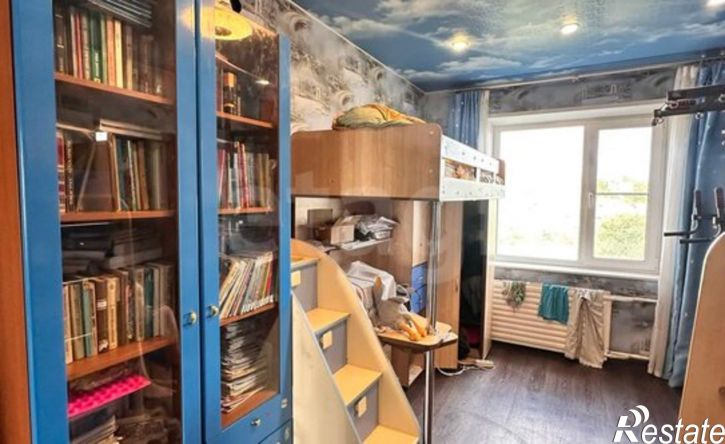 4-комн квартира ул Куратова, 20,  д. 20