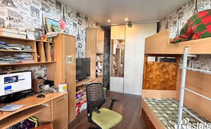 4-комн квартира ул Куратова, 20,  д. 20