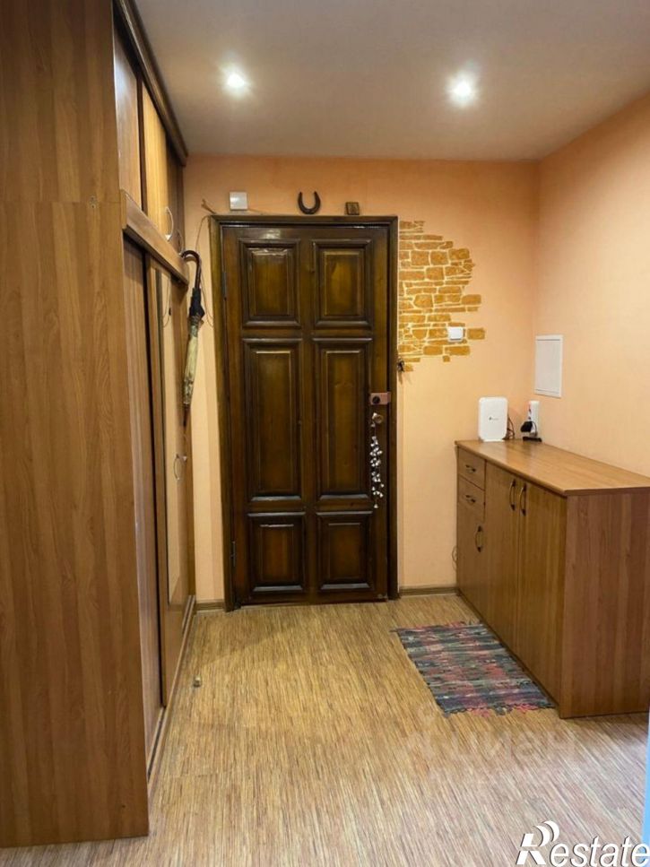 3-комн квартира пр-д Строителей, 35,  д. 35