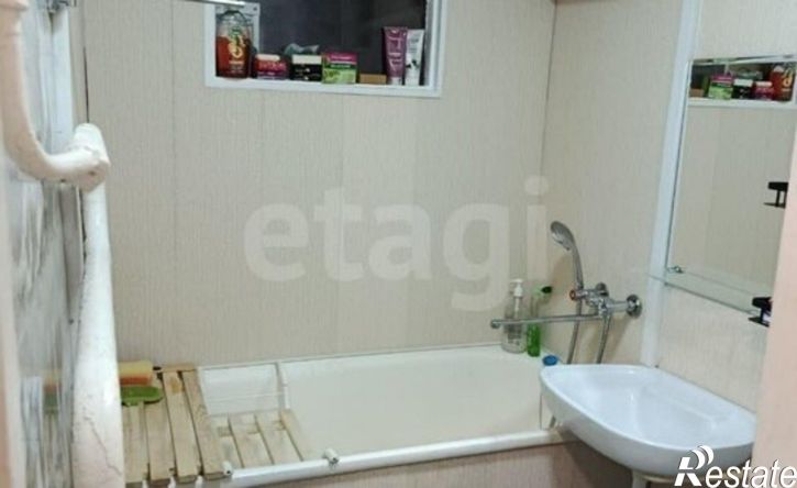2-комн квартира улица Семяшкина, 8А,  д. 8А
