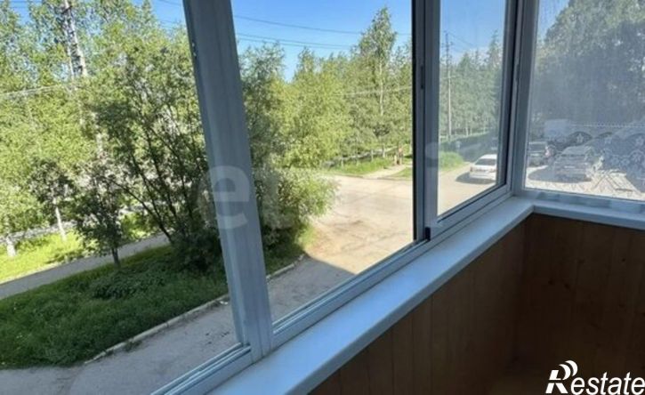 2-комн квартира улица Сенюкова, 35,  д. 35